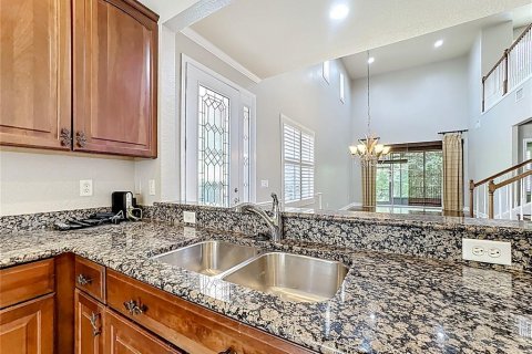 Townhouse in Davenport, Florida 3 bedrooms, 223.15 sq.m. № 1904116 - photo 14