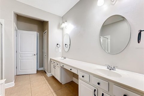 Townhouse in Davenport, Florida 3 bedrooms, 223.15 sq.m. № 1904116 - photo 19