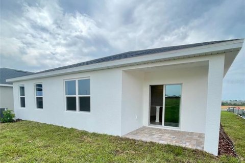 House in Lake Hamilton, Florida 3 bedrooms, 148.46 sq.m. № 1675395 - photo 10