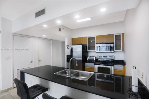 Condominio en venta en Miami, Florida, 1 dormitorio, 76.27 m2 № 2088945 - foto 19
