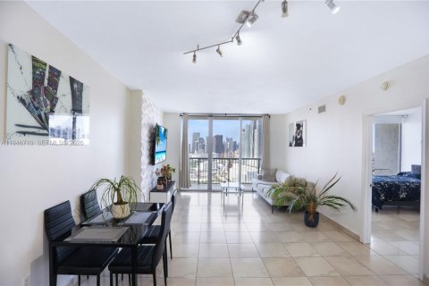 Condominio en venta en Miami, Florida, 1 dormitorio, 76.27 m2 № 2088945 - foto 5