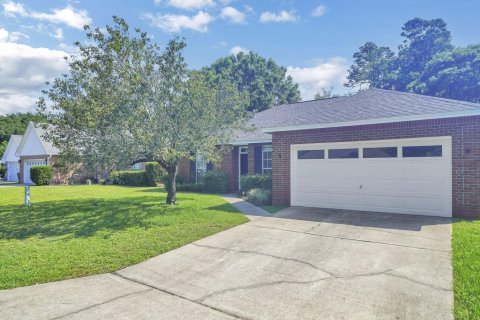 Casa en alquiler en Niceville, Florida, 3 dormitorios, 164.34 m2 № 590476 - foto 1