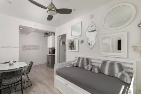 Condominio en venta en Miami Beach, Florida, 1 dormitorio, 38.09 m2 № 2016859 - foto 7