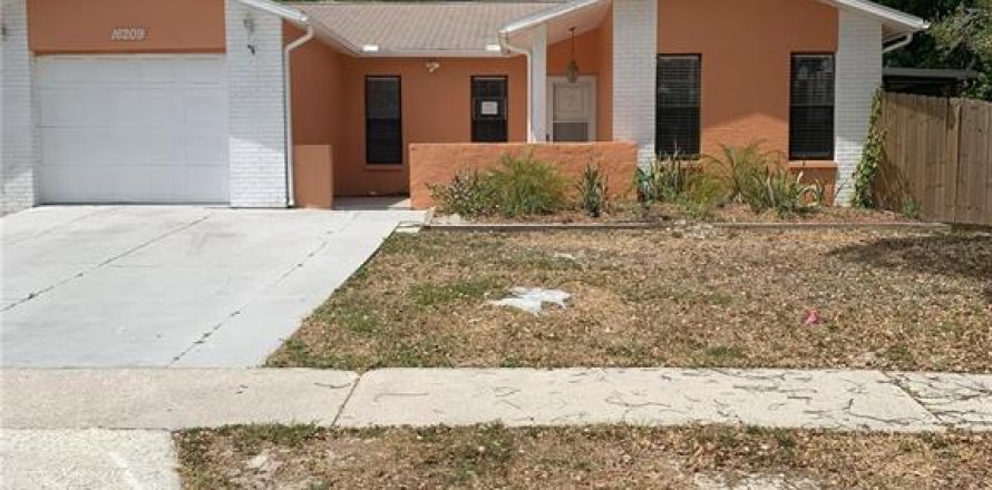 House in Hudson, Florida 3 bedrooms, 159.05 sq.m. № 1629256