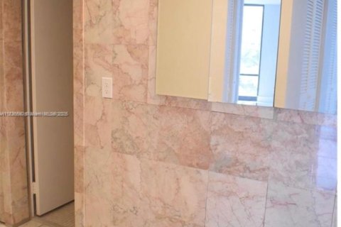 Condominio en venta en Hollywood, Florida, 2 dormitorios, 113.15 m2 № 1485500 - foto 15