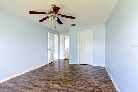 House in Kissimmee, Florida 3 bedrooms, 178.93 sq.m. № 2210569 - photo 20