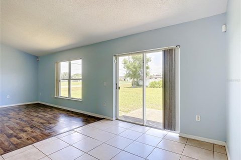 House in Kissimmee, Florida 3 bedrooms, 178.93 sq.m. № 2210569 - photo 18