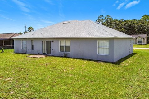 House in Kissimmee, Florida 3 bedrooms, 178.93 sq.m. № 2210569 - photo 29