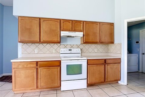 House in Kissimmee, Florida 3 bedrooms, 178.93 sq.m. № 2210569 - photo 15