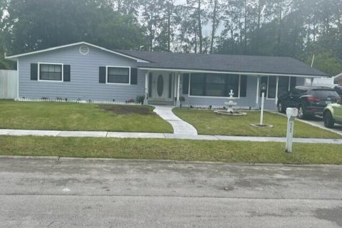 House in Jacksonville, Florida 4 bedrooms, 162.86 sq.m. № 858077 - photo 1