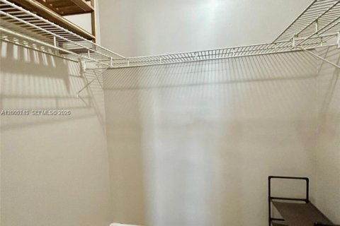 Снять в аренду кондоминиум в Майами-Бич, Флорида 1 спальня, 52.03м2, № 2170594 - фото 8