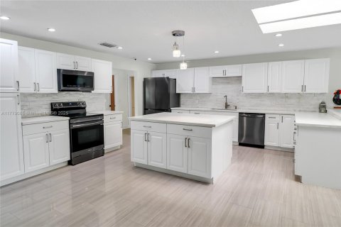 Casa en venta en Cooper City, Florida, 4 dormitorios, 286.98 m2 № 1697230 - foto 15