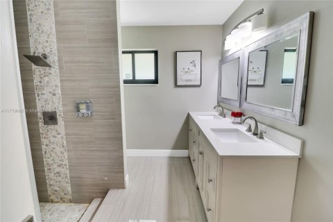 Casa en venta en Cooper City, Florida, 4 dormitorios, 286.98 m2 № 1697230 - foto 28