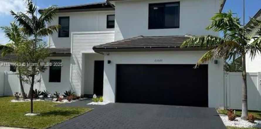 Casa en Homestead, Florida 4 dormitorios, 237.46 m2 № 1770645