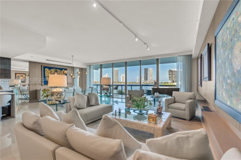 Condo in Aventura, Florida, 4 bedrooms  № 2244328 - photo 4