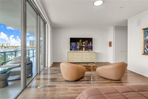 Condo in Aventura, Florida, 4 bedrooms  № 2244328 - photo 27