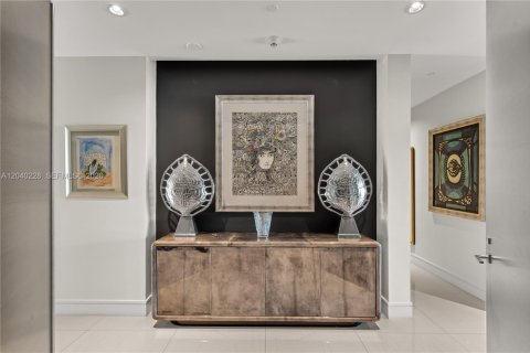 Condo in Aventura, Florida, 4 bedrooms  № 2244328 - photo 9
