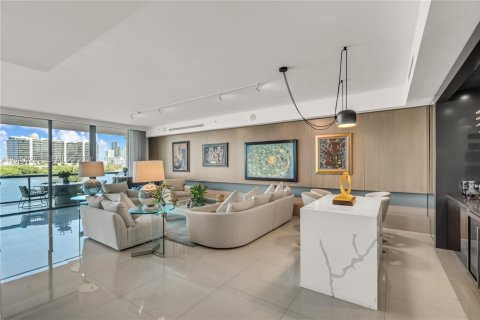Condo in Aventura, Florida, 4 bedrooms  № 2244328 - photo 3