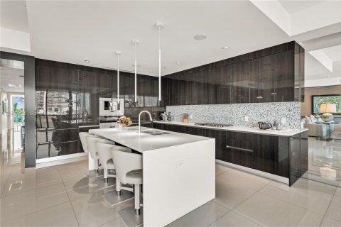 Condo in Aventura, Florida, 4 bedrooms  № 2244328 - photo 15