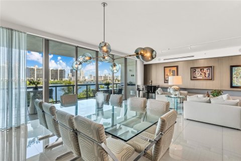 Condo in Aventura, Florida, 4 bedrooms  № 2244328 - photo 20