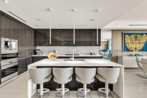 Condo in Aventura, Florida, 4 bedrooms  № 2244328 - photo 16
