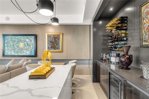 Condo in Aventura, Florida, 4 bedrooms  № 2244328 - photo 17