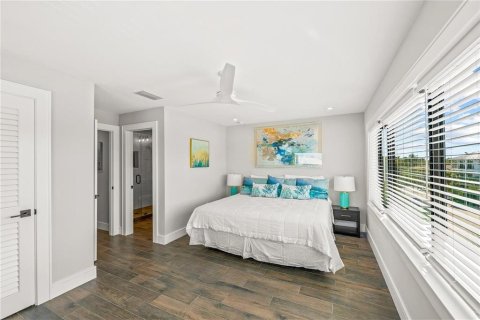House in Sarasota, Florida 6 bedrooms, 363.62 sq.m. № 2114540 - photo 22