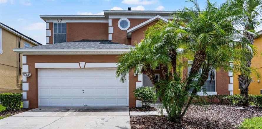 Casa en Kissimmee, Florida 6 dormitorios, 263.29 m2 № 1822261