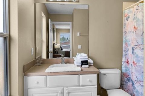 Casa en venta en Kissimmee, Florida, 6 dormitorios, 263.29 m2 № 1822261 - foto 16