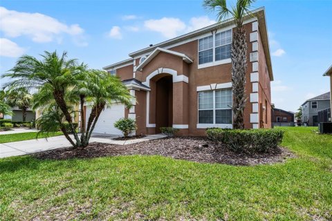 Casa en venta en Kissimmee, Florida, 6 dormitorios, 263.29 m2 № 1822261 - foto 4