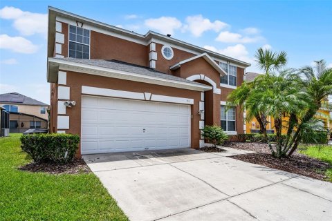 Casa en venta en Kissimmee, Florida, 6 dormitorios, 263.29 m2 № 1822261 - foto 3