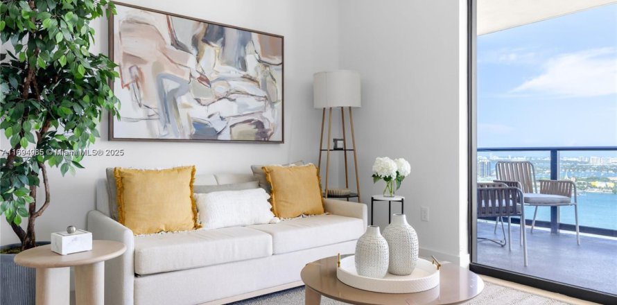 Condo à Miami, Floride, 3 chambres № 1875501