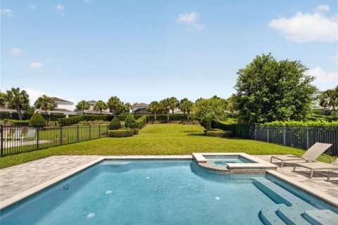 House in Kissimmee, Florida 8 bedrooms, 335.56 sq.m. № 2107105 - photo 3