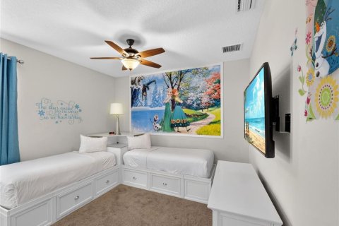 House in Kissimmee, Florida 8 bedrooms, 335.56 sq.m. № 2107105 - photo 19