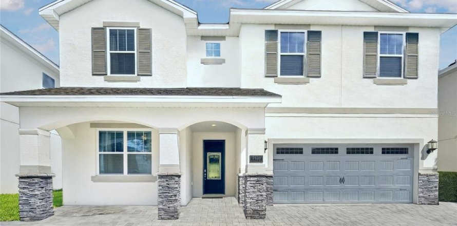 House in Kissimmee, Florida 8 bedrooms, 335.56 sq.m. № 2107105