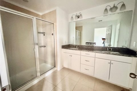 Touwnhouse à vendre à Orlando, Floride: 3 chambres, 132.01 m2 № 2236831 - photo 8