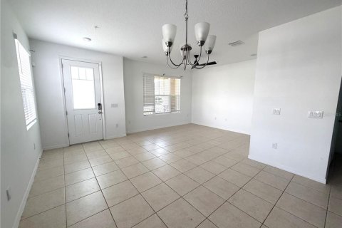 Touwnhouse à vendre à Orlando, Floride: 3 chambres, 132.01 m2 № 2236831 - photo 5