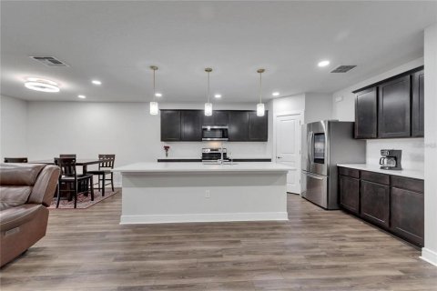 Villa ou maison à vendre à Wesley Chapel, Floride: 4 chambres, 268.86 m2 № 2406791 - photo 15