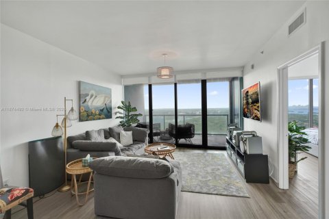 Copropriété à vendre à Miami, Floride: 2 chambres, 109.07 m2 № 1980352 - photo 25