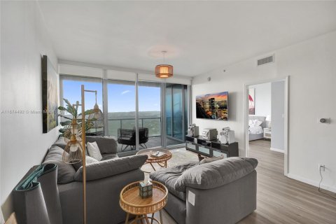 Copropriété à vendre à Miami, Floride: 2 chambres, 109.07 m2 № 1980352 - photo 24