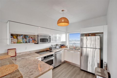 Copropriété à vendre à Miami, Floride: 2 chambres, 109.07 m2 № 1980352 - photo 7