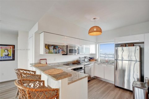 Copropriété à vendre à Miami, Floride: 2 chambres, 109.07 m2 № 1980352 - photo 5