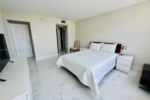 Condominio en venta en Aventura, Florida, 1 dormitorio, 93.37 m2 № 1946483 - foto 17