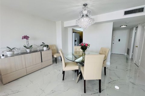 Condominio en venta en Aventura, Florida, 1 dormitorio, 93.37 m2 № 1946483 - foto 7