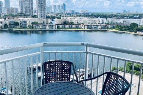 Condominio en venta en Aventura, Florida, 1 dormitorio, 93.37 m2 № 1946483 - foto 27