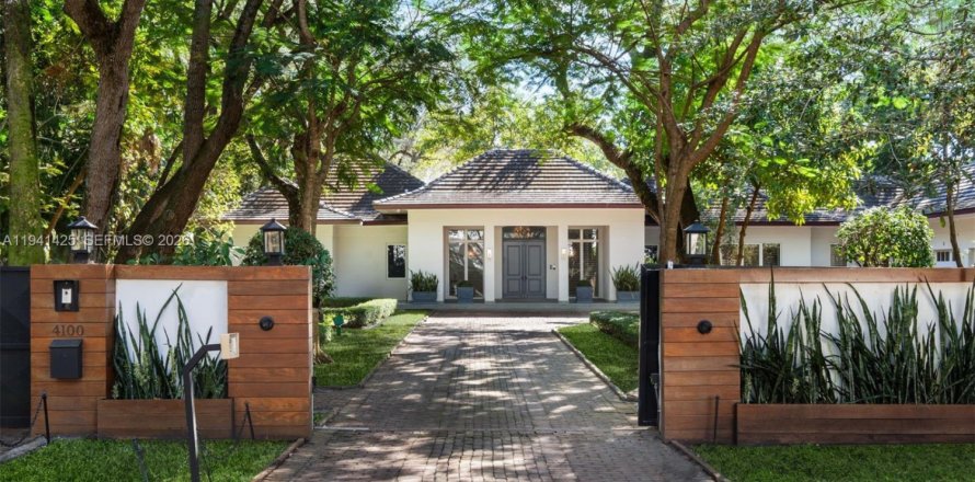 Villa ou maison à Miami, Floride 6 chambres, 828.78 m2 № 2003171