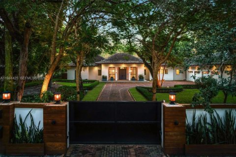 Villa ou maison à vendre à Miami, Floride: 6 chambres, 828.78 m2 № 2003171 - photo 25