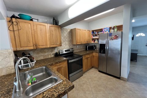 Снять в аренду виллу или дом в Помпано-Бич, Флорида 6 спален, 155.61м2, № 2024315 - фото 11