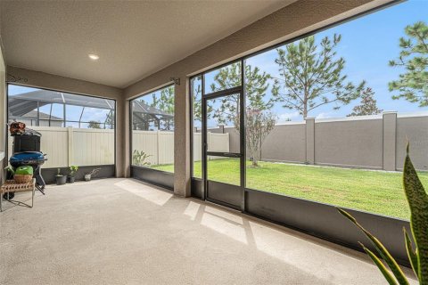 Casa en venta en Zephyrhills, Florida, 4 dormitorios, 190.26 m2 № 1912620 - foto 24
