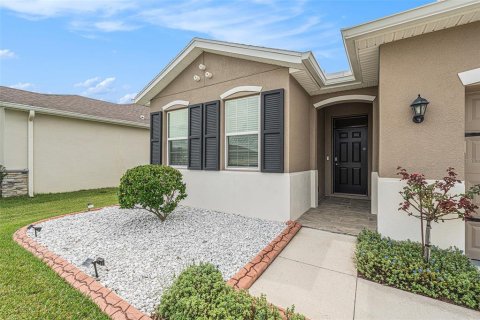 Casa en venta en Zephyrhills, Florida, 4 dormitorios, 190.26 m2 № 1912620 - foto 8